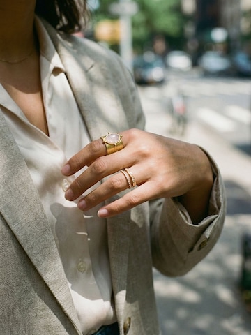 Nemomatheo Ring 'Opulenz – Großer Steinring' in Gold