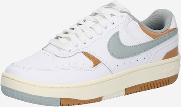Nike SportswearNiske tenisice 'GAMMA FORCE' - bijela boja: prednji dio