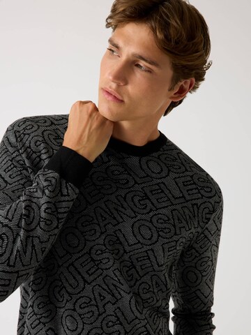 GUESS Pullover in Grau