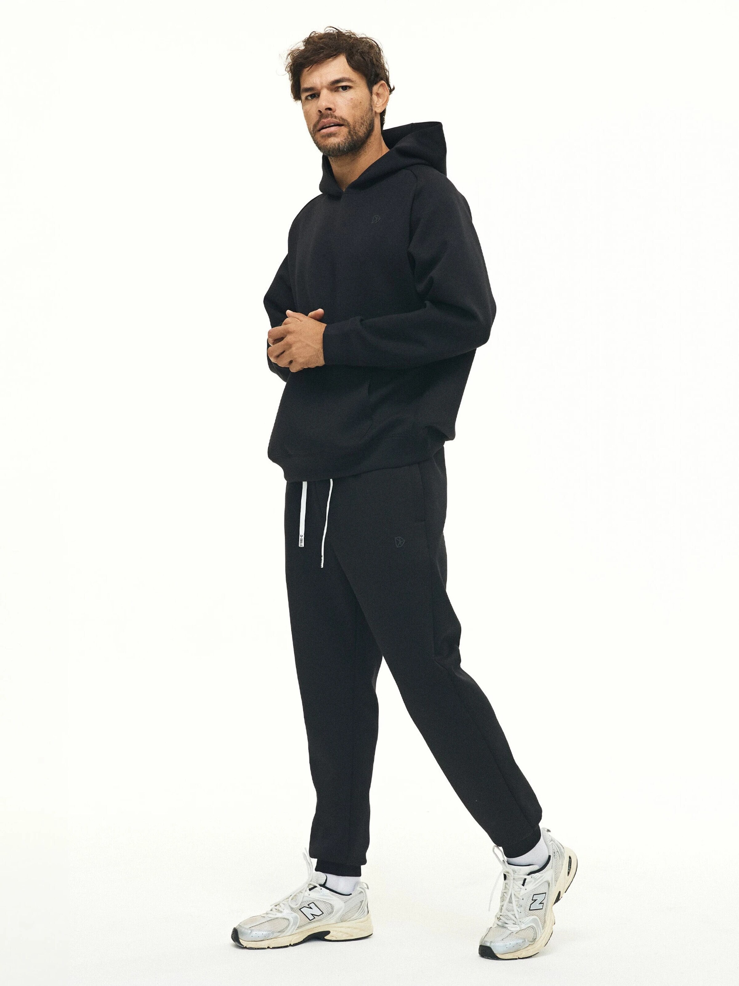 Tapered Pantaloni 'RECREATION Scuba Jogger' di DRILLS Apparel in nero