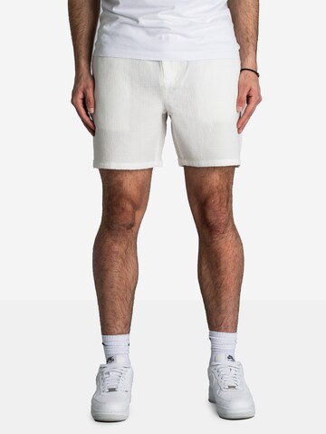 LACOSTE Regular Workout Pants in White: front