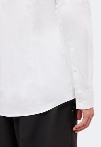 Coupe regular Chemise 'Kenno' HUGO en blanc