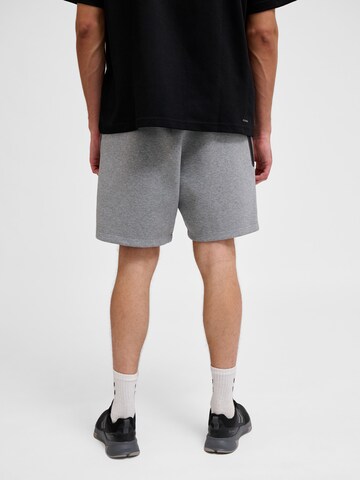 Hummel regular Bukser 'Tech Fleece' i grå