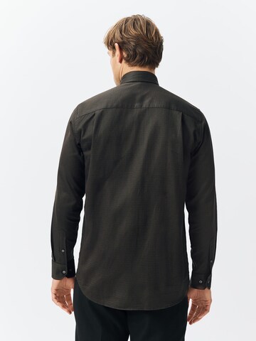 Coupe regular Chemise Next en gris