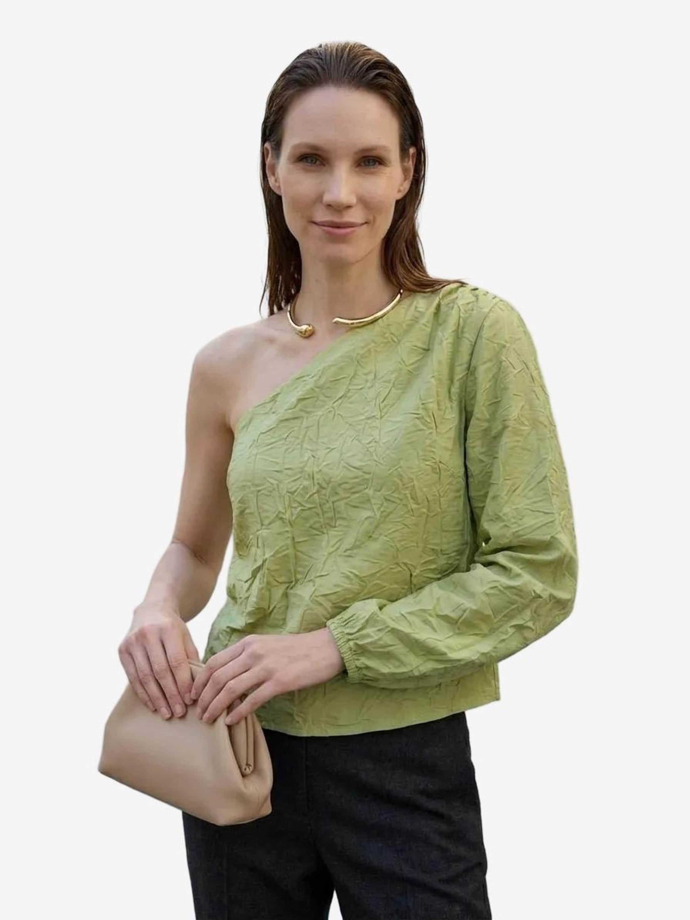 My fashion Blouse in Green: front