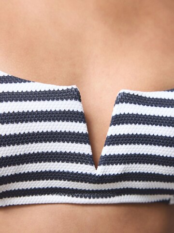 Penti Trójkąt Góra bikini 'Bikinioberteile' w kolorze mieszane kolory