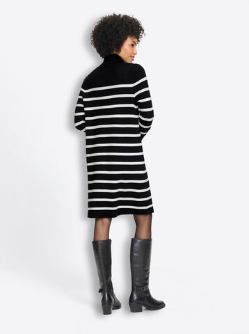 Rochie de la heine pe negru