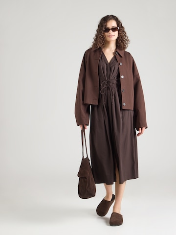 Robe-chemise 'VMEstrid' VERO MODA en marron