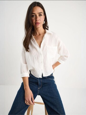 Bianco Lucci Blouse in White