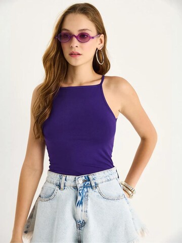 Bianco Lucci Top in Lila