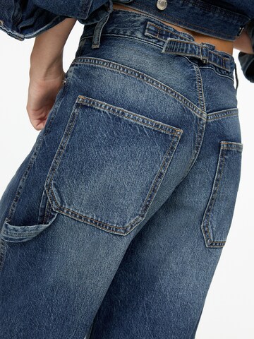 Pull&Bear Loosefit Jeans i blå