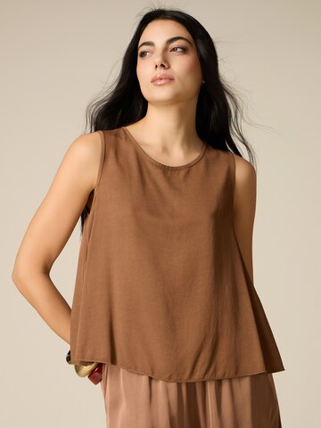 Haut oltre en marron
