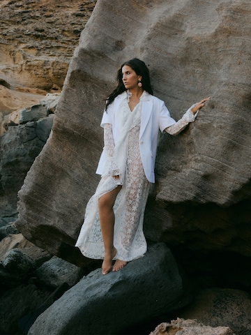 KAVAZI Блейзер в Белый