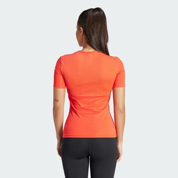 ADIDAS PERFORMANCE - Camisa funcionais ' Techfit Training Tee ' em laranja