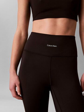 Coupe slim Pantalon de sport Calvin Klein Sport en noir