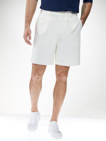 ABOUT YOU x Kevin Trapp Regular Shorts 'Til' in Beige: predná strana