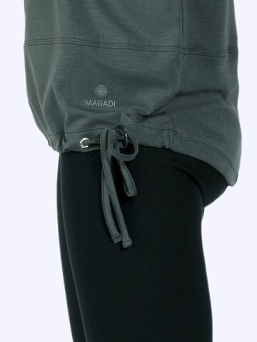 Magadi Sports Top 'Sara' in Green