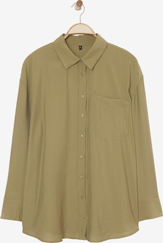 Camicia da donna di Trendyol Curve in verde: frontale