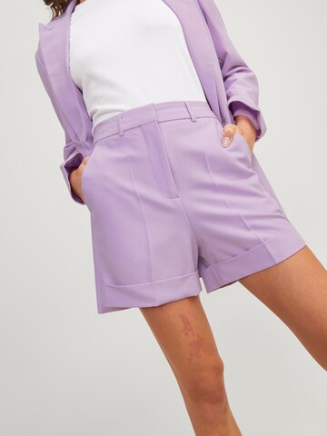 JJXX Regular Pleat-Front Pants in Purple