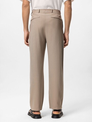Regular Pantalon à plis 'Doha' Antioch en beige