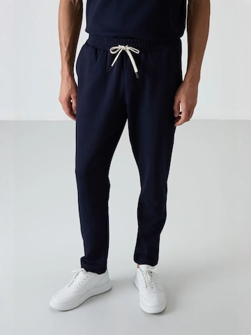 Tommy Life Joggingpak in Blauw