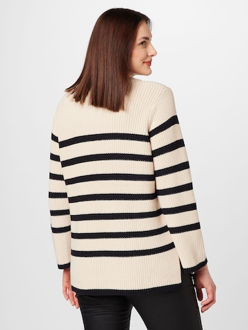 Pullover 'Milla' di KAFFE CURVE in beige