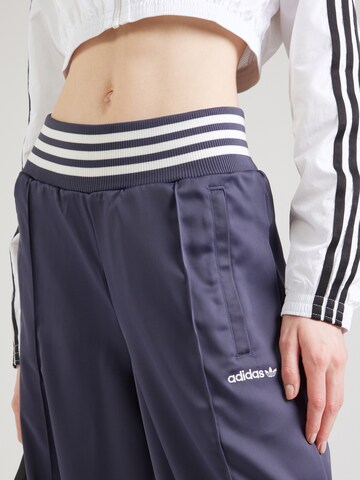 ADIDAS ORIGINALS Wide leg Trousers in Blue
