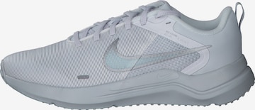 Chaussure de course 'Downshifter 12' NIKE en blanc