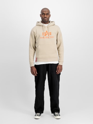 ALPHA INDUSTRIES Sweatshirt i beige