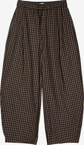 Bershka Baggy Housut värissä musta: etupuoli