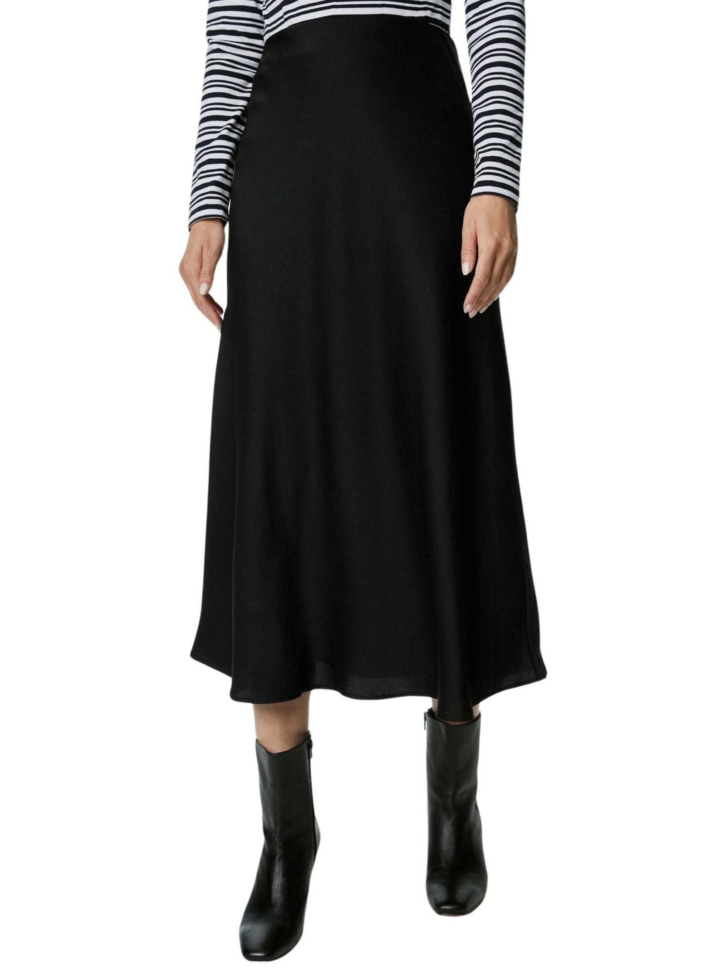 Jupe Marks & Spencer en noir : devant