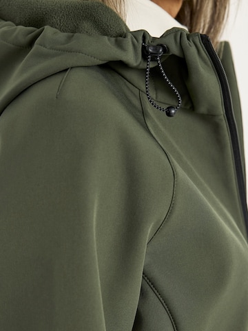Cellbes of Sweden Between-seasons parka in Green