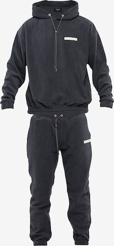 Tom Barron Tracksuit in Grey: front