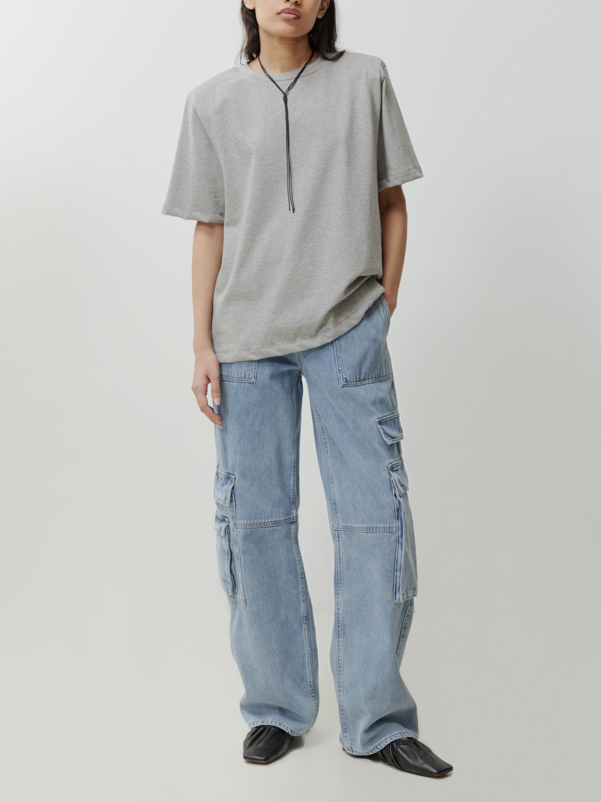 EDITED Producten Shirt 'Mele' Grijs