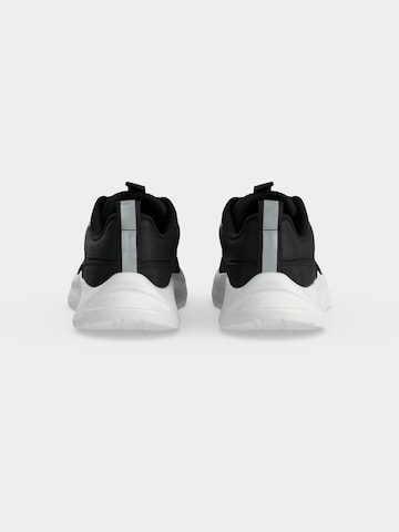 Baskets basses 'Lightweight Runner' Calvin Klein en noir