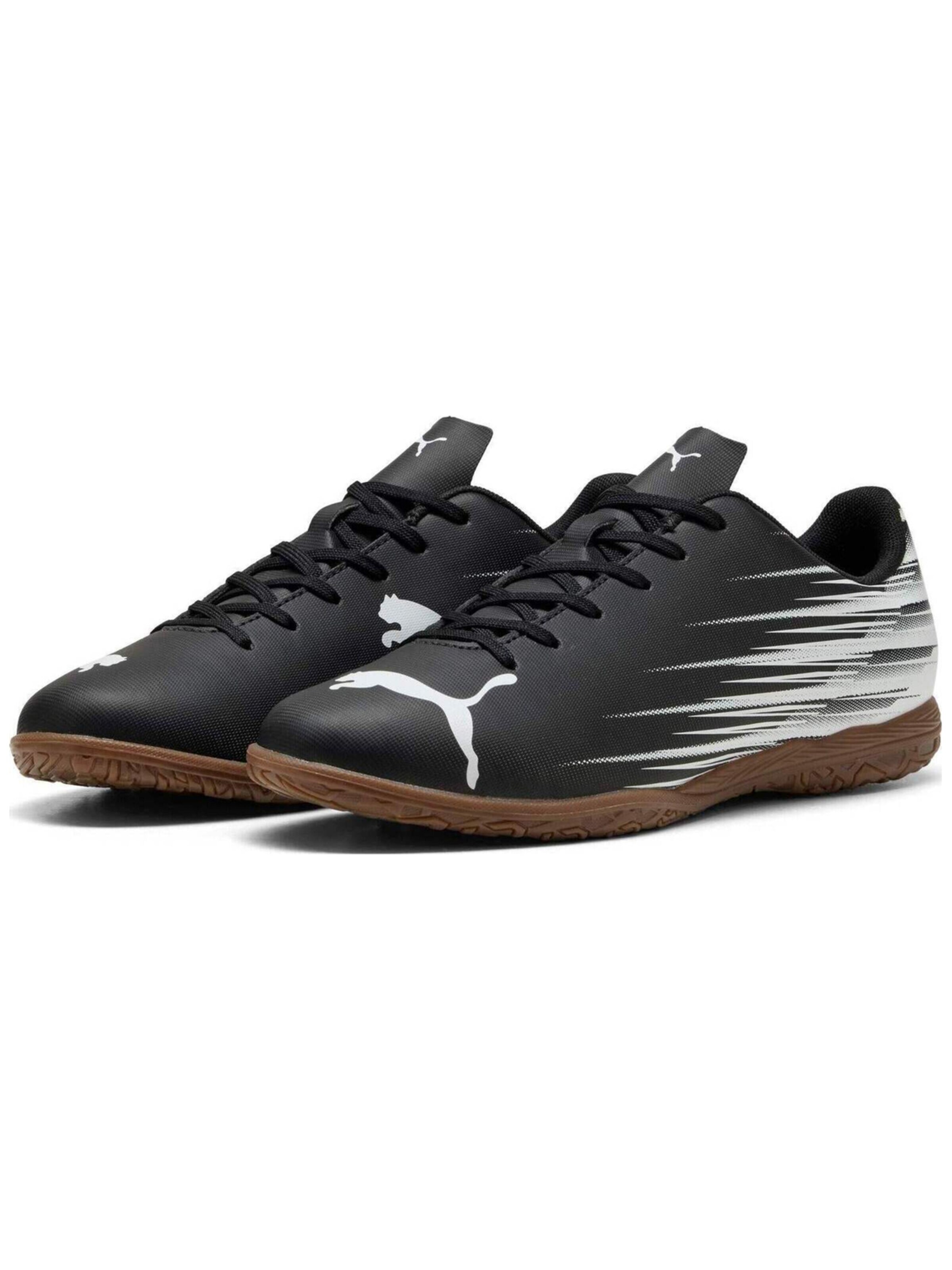PUMA Soccer shoe in White