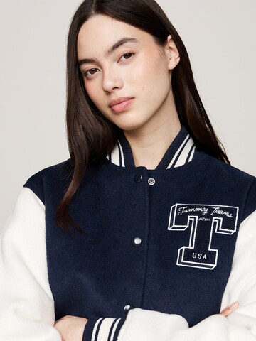 Tommy Jeans Jacke in Blau