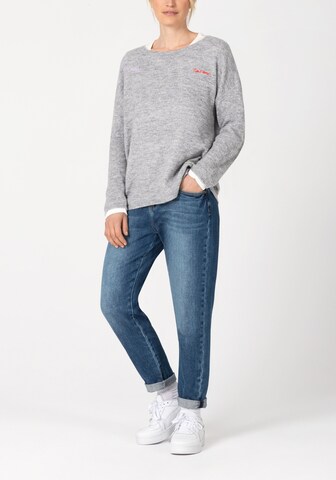 TIMEZONE Sweater in Grey