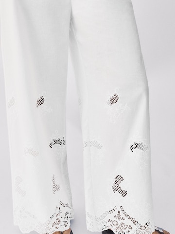 Pull&Bear Loose fit Pants in White