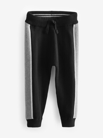 Next Set in Black