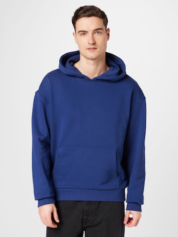 Urban Classics Sweatshirt in Blue: front