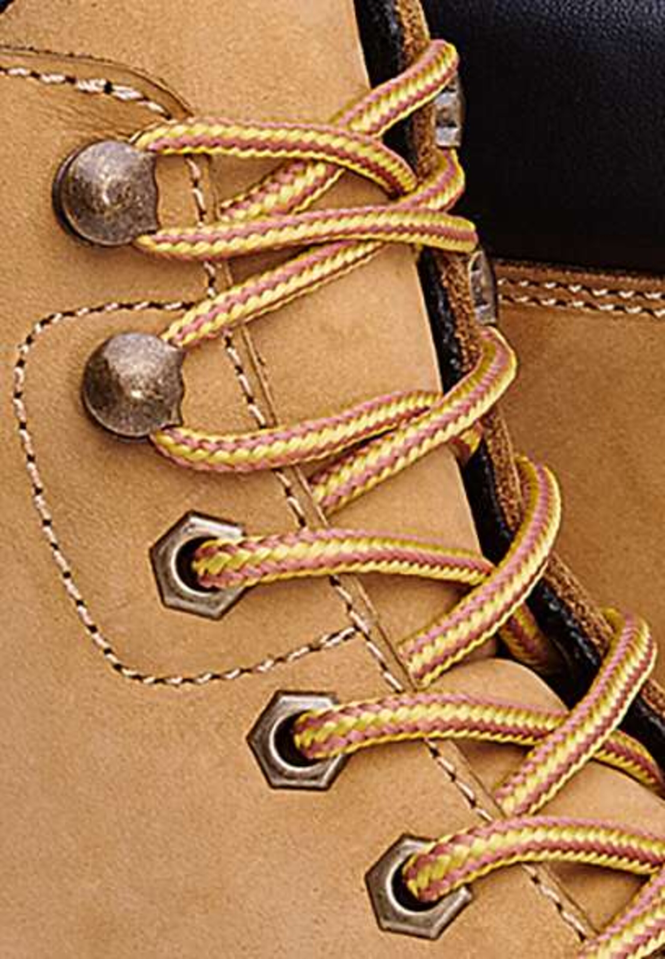 Brandit Ботинки на шнуровке в Бежевый