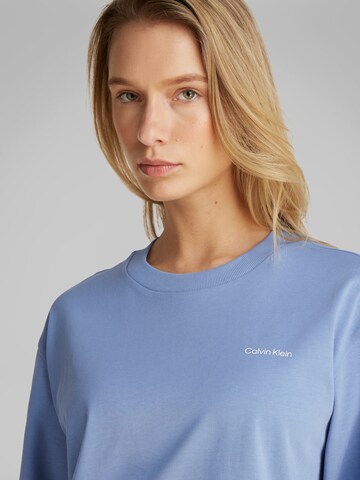 Maglietta di Calvin Klein Jeans in blu