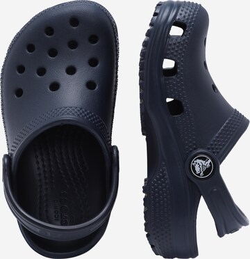 Crocs Nyitott cipők 'Classic' - kék