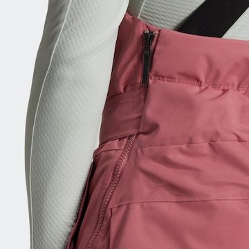 Coupe slim Pantalon outdoor 'Resort Two-Layer Insulated Bib' ADIDAS TERREX en rouge