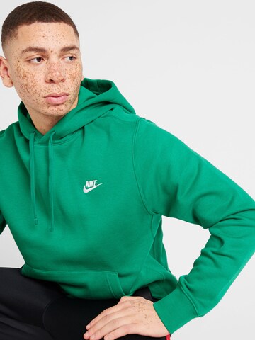 Nike Sportswear Regular fit Μπλούζα φούτερ 'CLUB' σε πράσινο