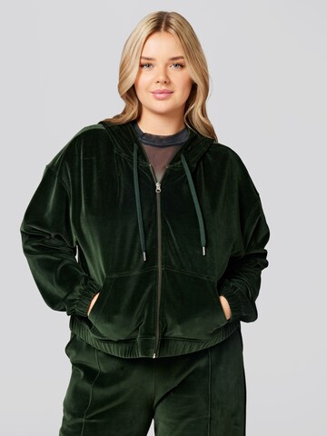 A LOT LESS Zip-Up Hoodie 'Cassia' in Green: front