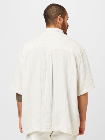 WEEKDAY Comfort Fit Skjorta i beige