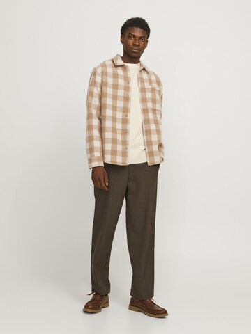 JACK & JONES Comfort fit Button Up Shirt in Beige