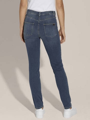 Coupe slim Jean MADELEINE en bleu